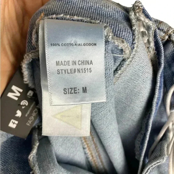 Fashion Nova NWT jean skirt size medium - Picture 3 of 6